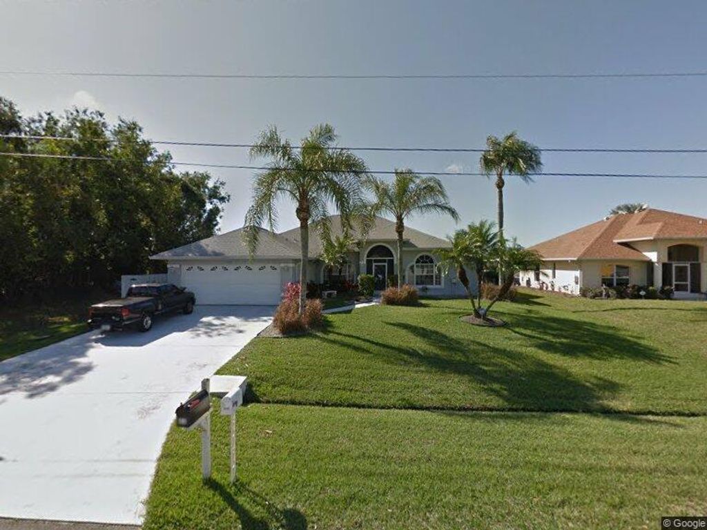 Photo of 5510 NW Commodore Terrace, Port Saint Lucie, FL 34983 (MLS # R10958993)