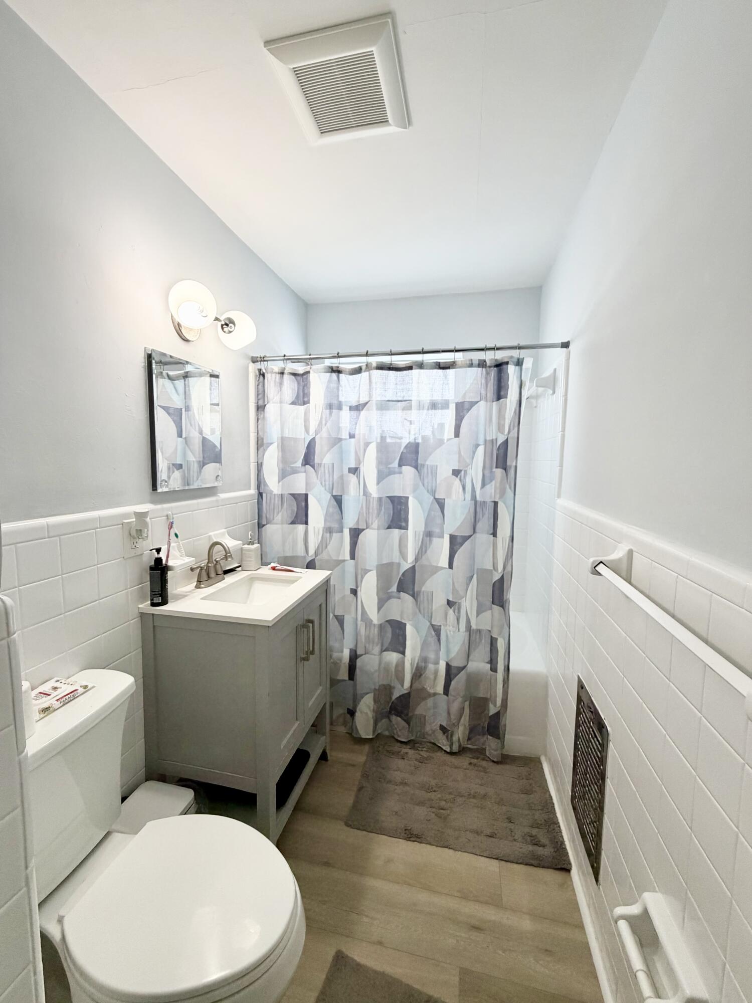 1502 N J Street #1
