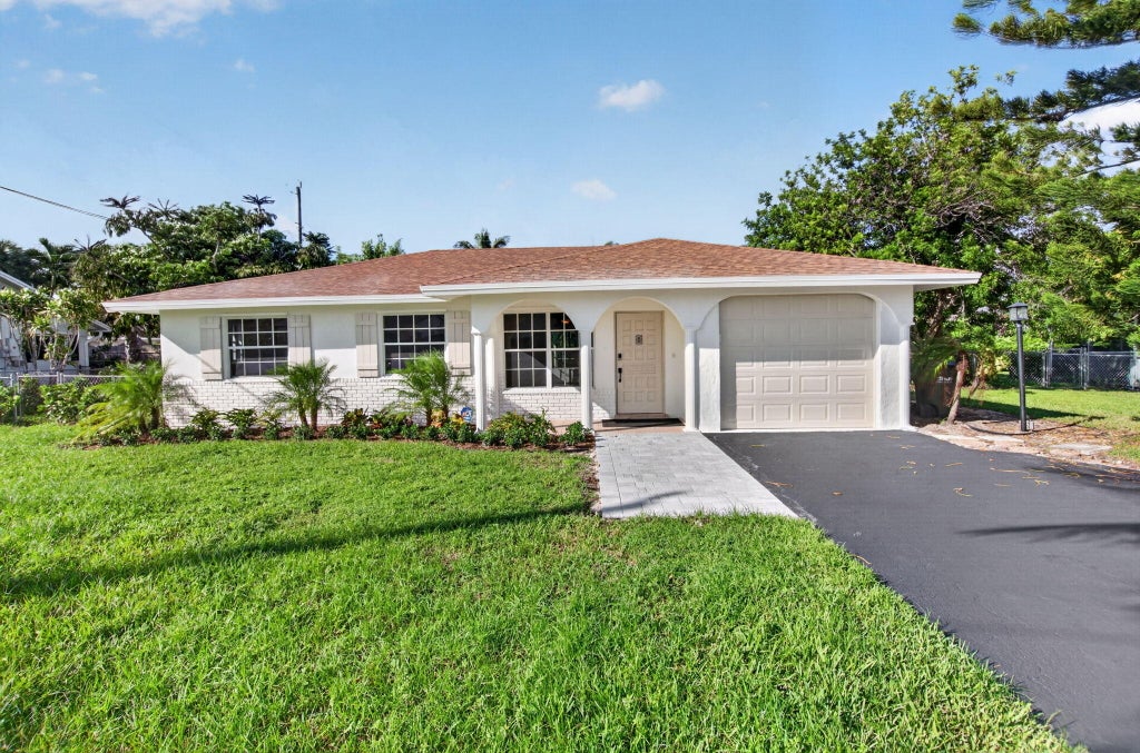 Photo of 632 Jaeger Drive, Delray Beach, FL 33444 (MLS # B26090416)