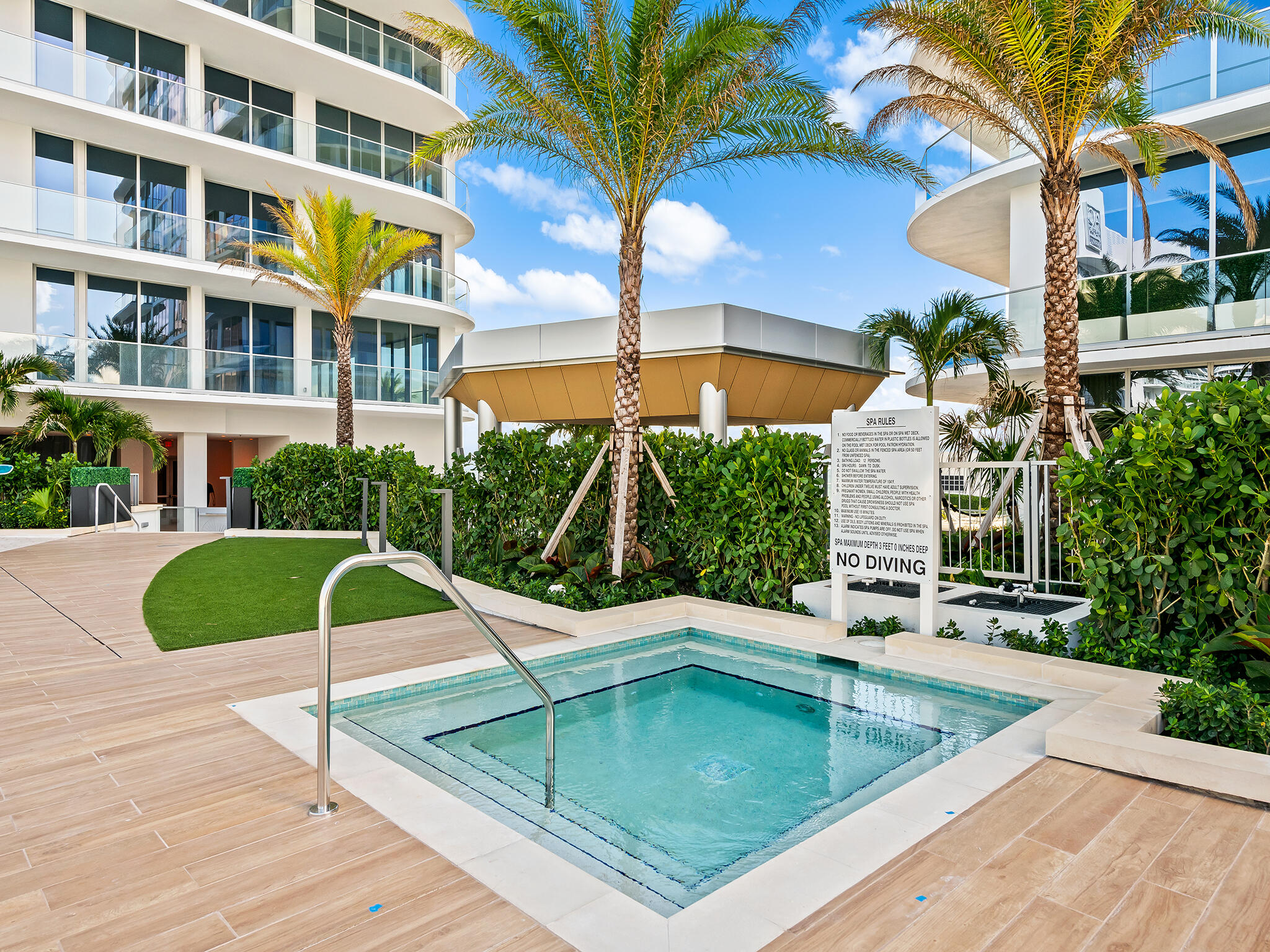 Selene Oceanfront - Residential Lease