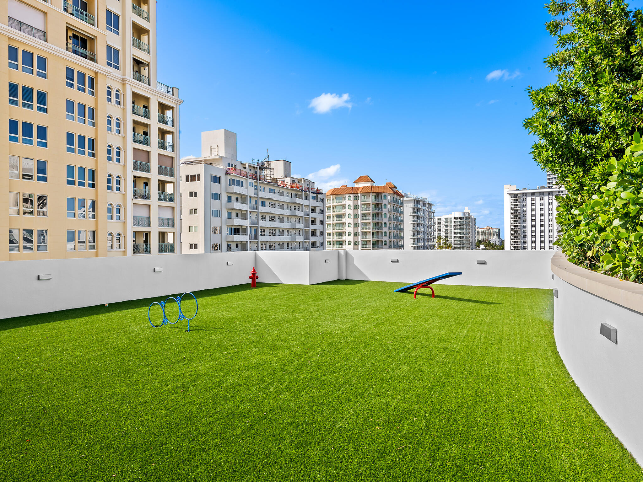 Selene Oceanfront - Residential Lease