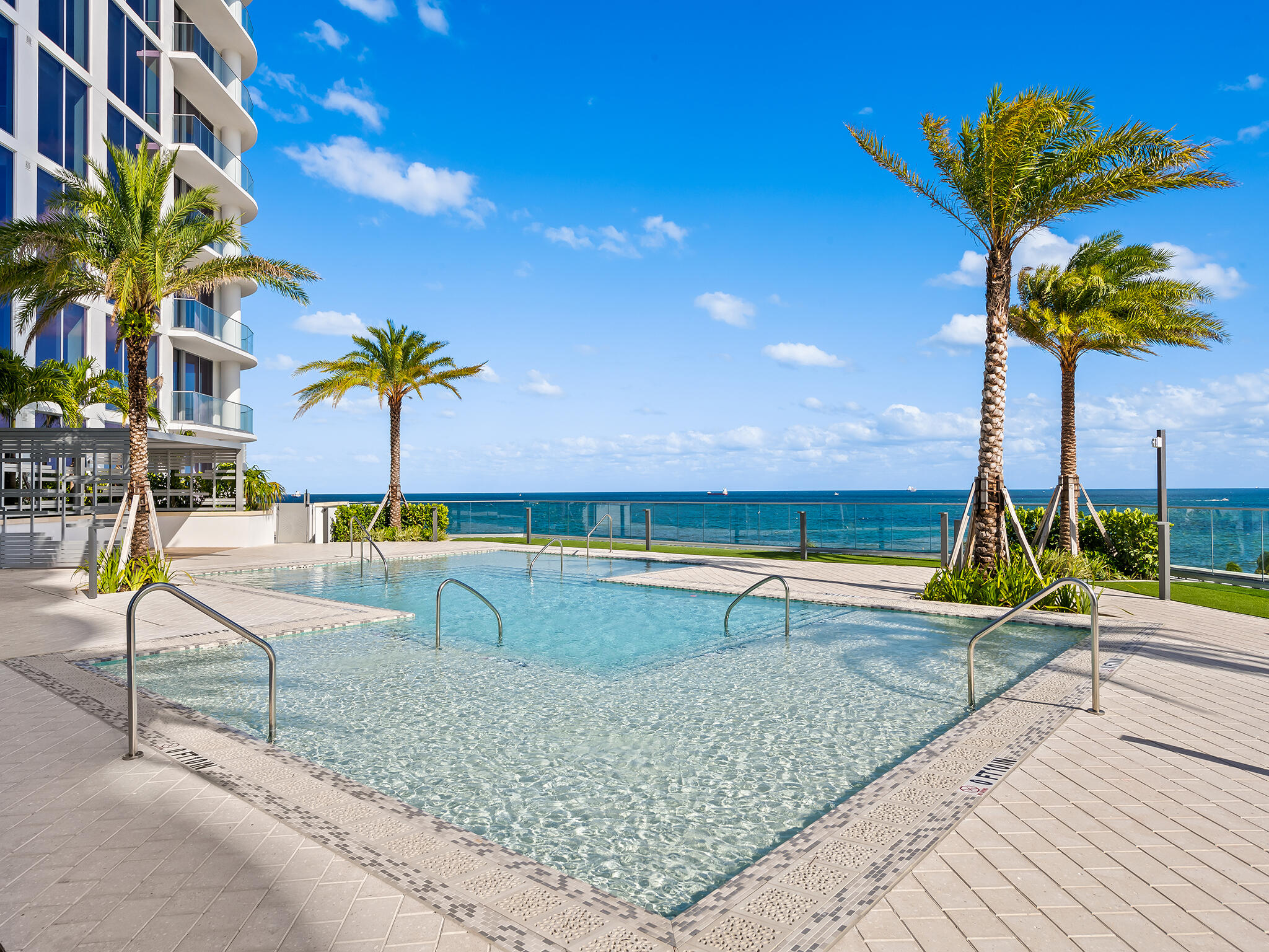 Selene Oceanfront - Residential Lease
