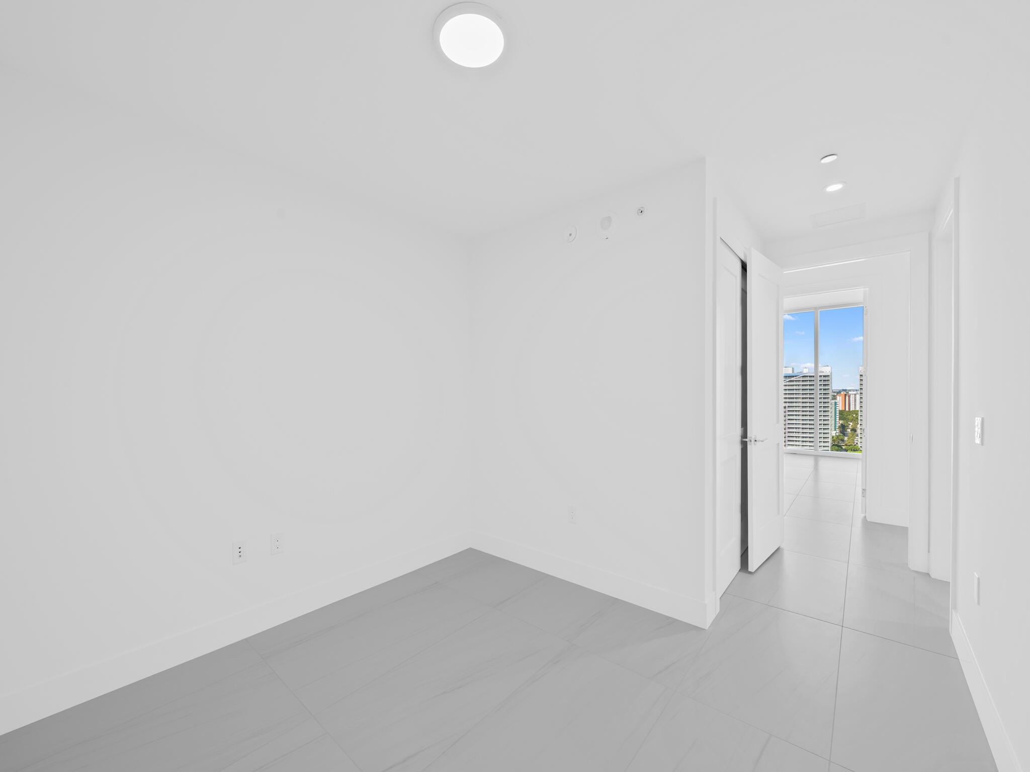 Selene Oceanfront - Residential Lease