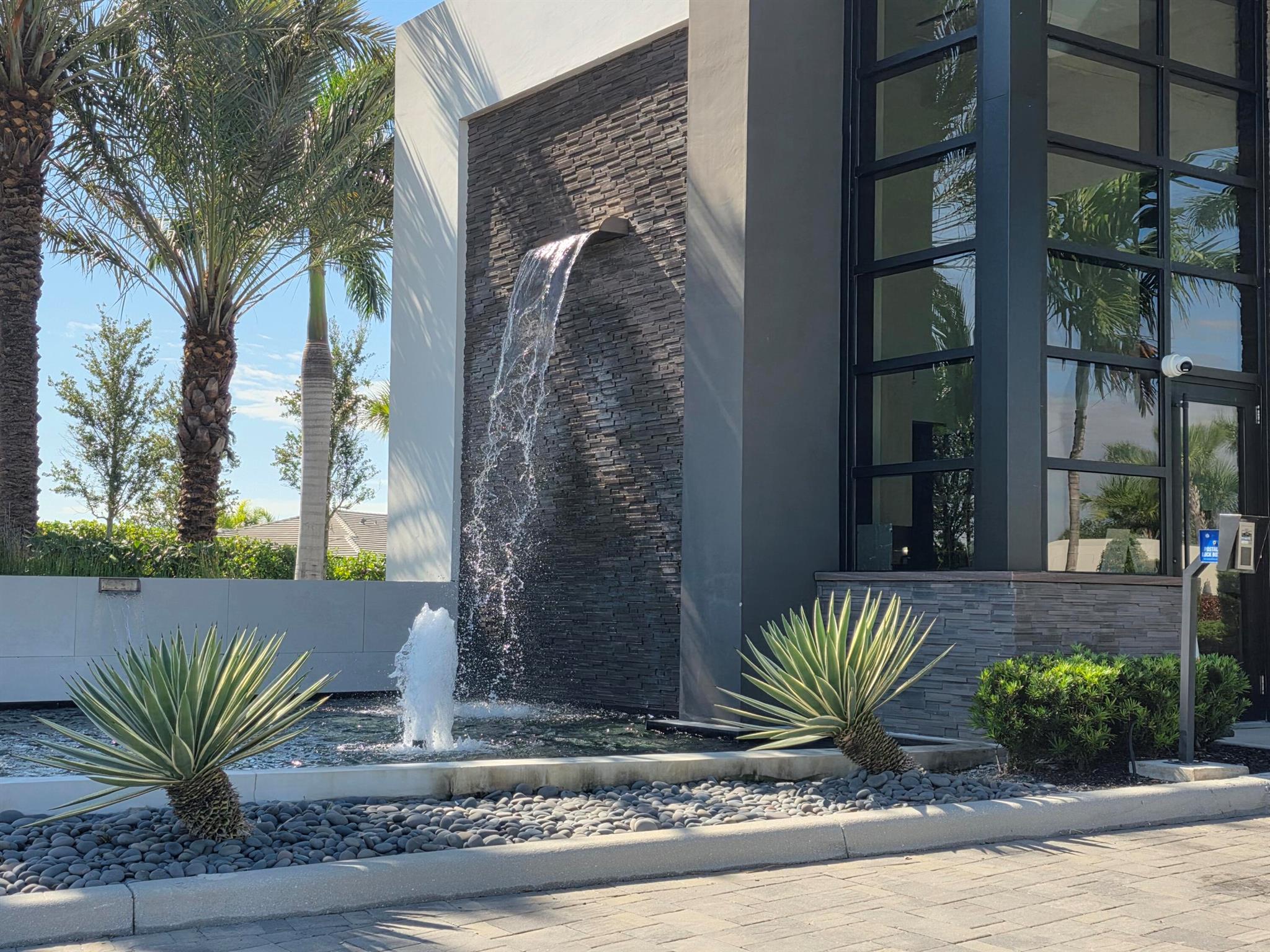 TELARO AT SOUTHERN GROVE - Residential