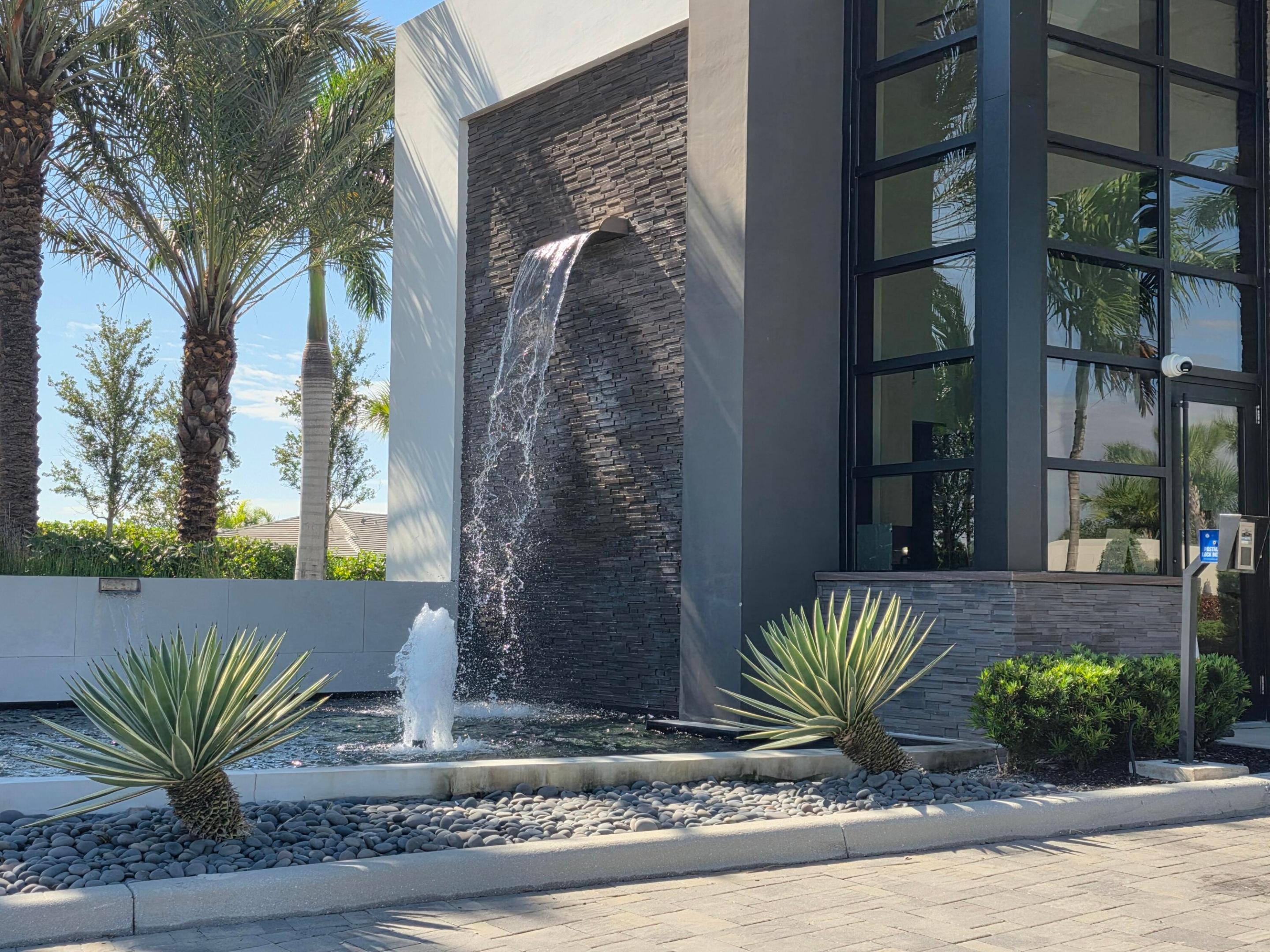 TELARO AT SOUTHERN GROVE - Residential