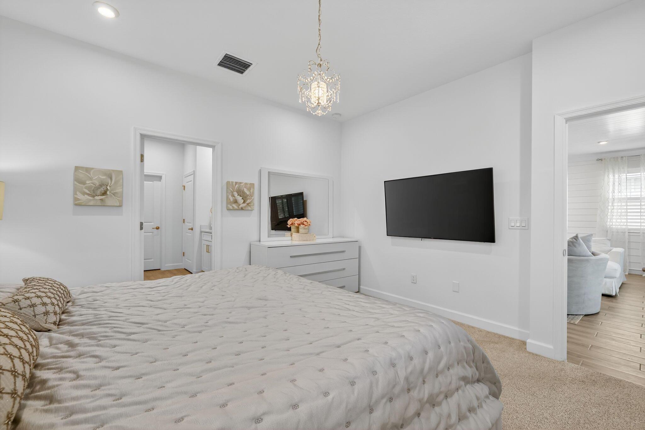 TELARO AT SOUTHERN GROVE - Residential