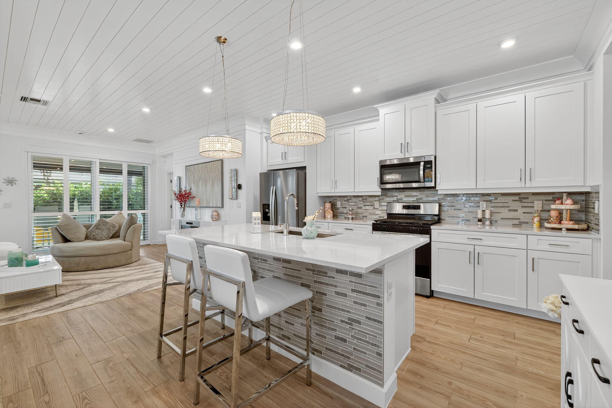 TELARO AT SOUTHERN GROVE - Residential