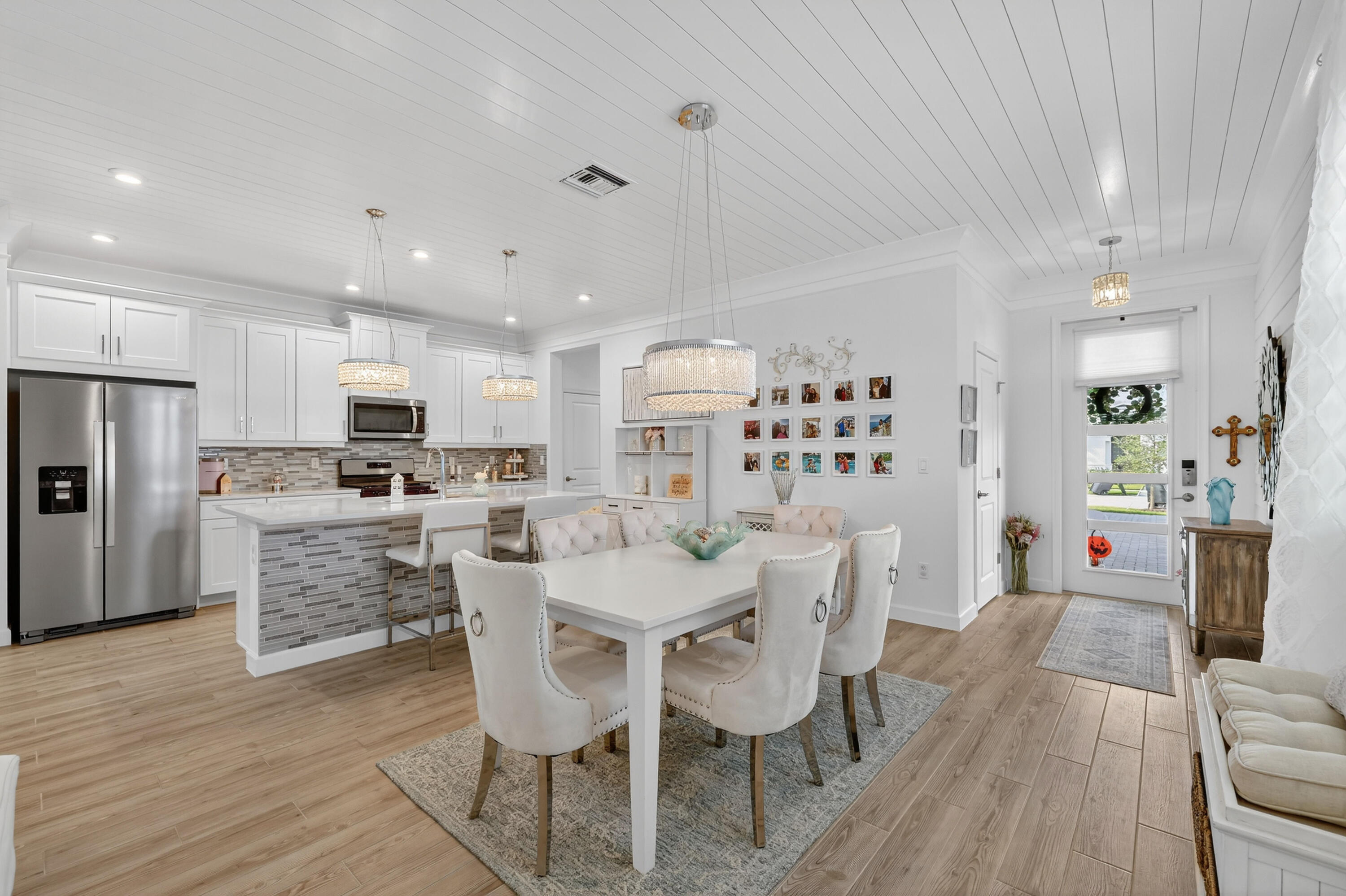 TELARO AT SOUTHERN GROVE - Residential