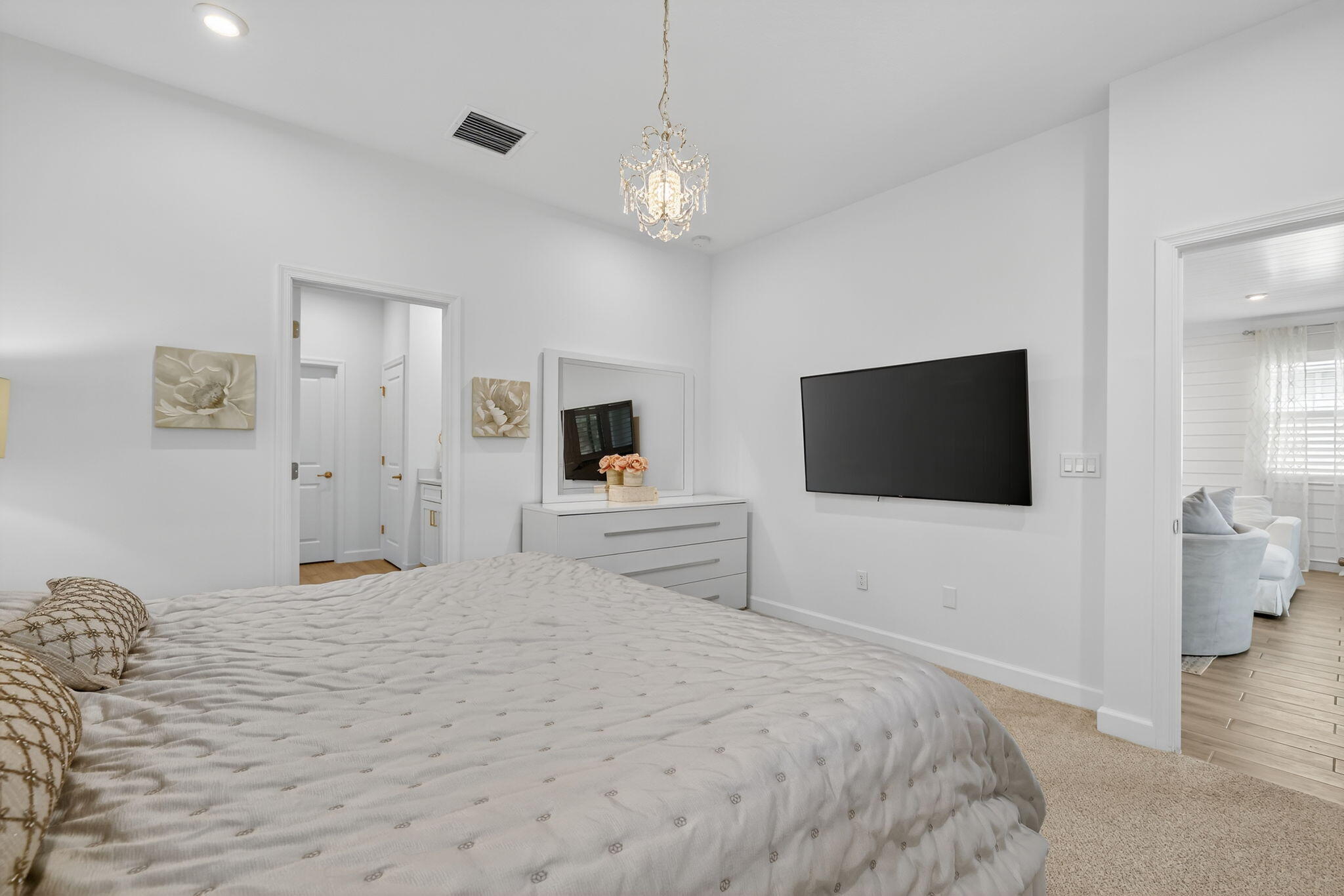 TELARO AT SOUTHERN GROVE - Residential