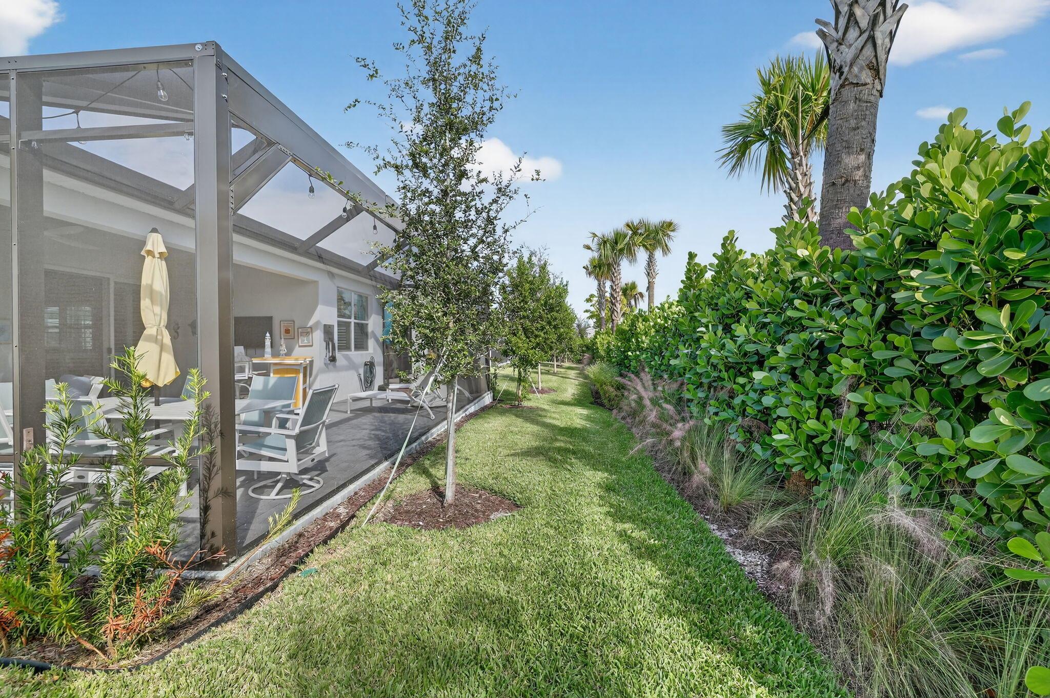 TELARO AT SOUTHERN GROVE - Residential