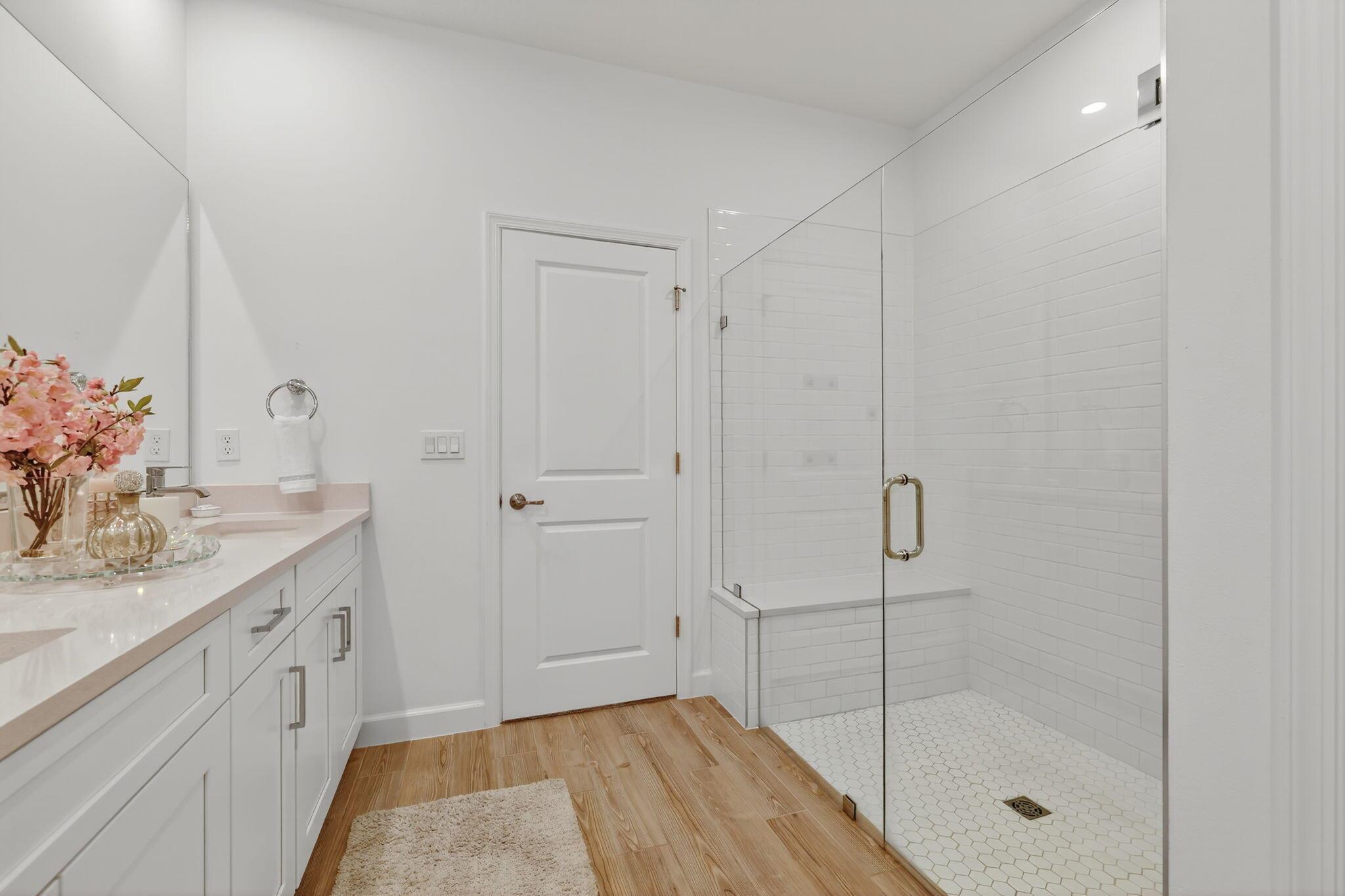 TELARO AT SOUTHERN GROVE - Residential