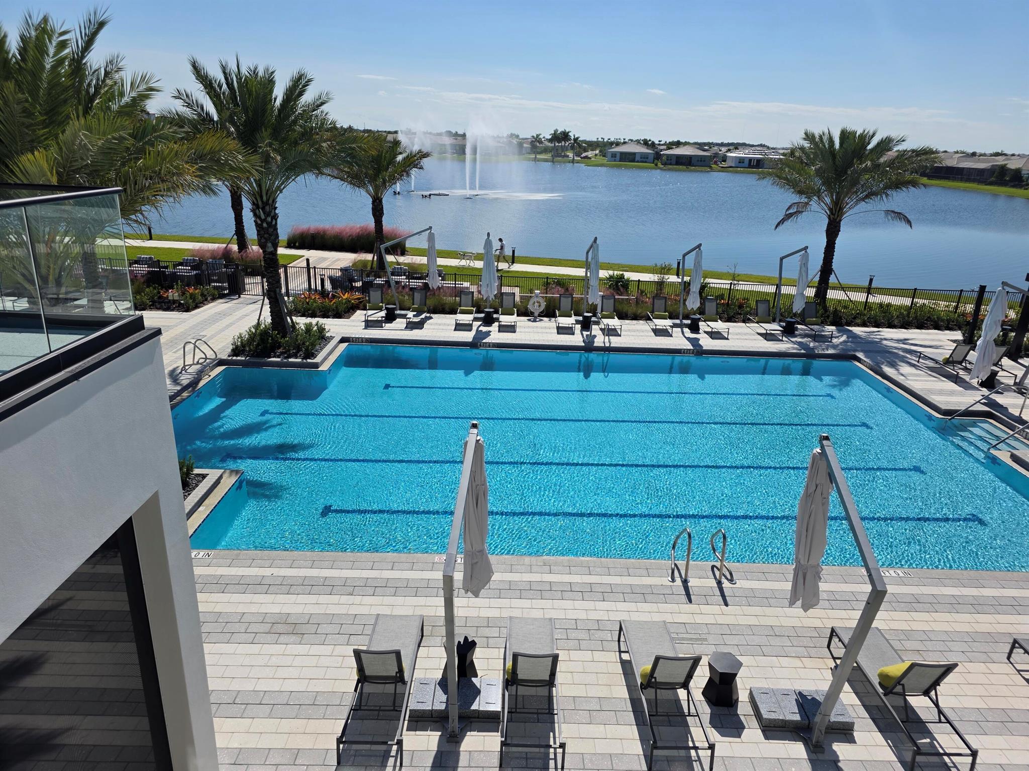 TELARO AT SOUTHERN GROVE - Residential