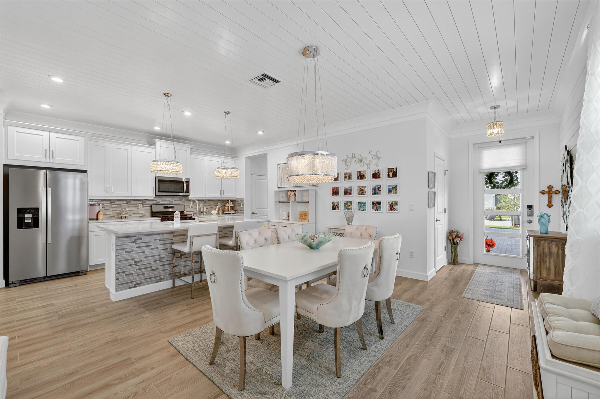 TELARO AT SOUTHERN GROVE - Residential