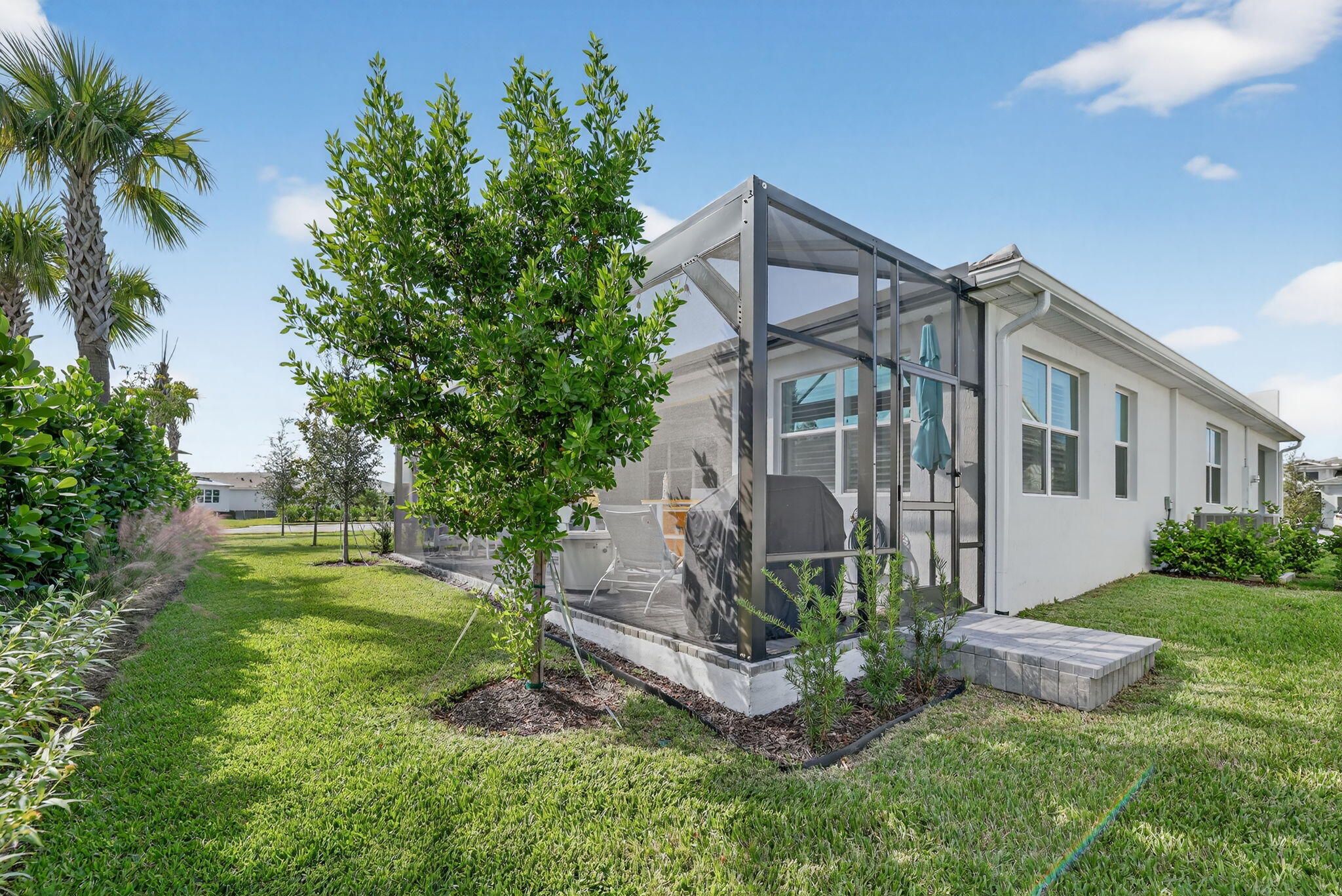 TELARO AT SOUTHERN GROVE - Residential