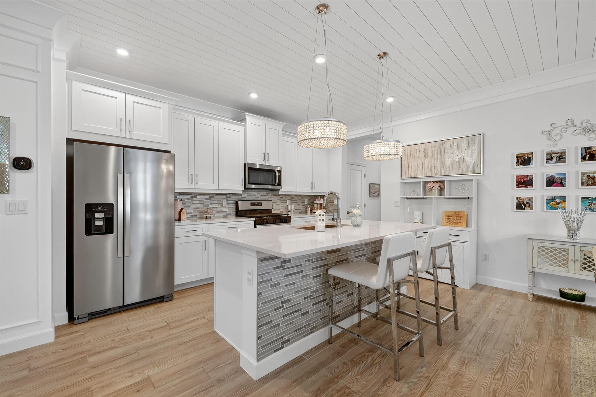 TELARO AT SOUTHERN GROVE - Residential