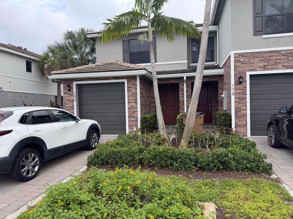 Photo of 178 SE 5th Court SE, Deerfield Beach, FL 33441 (MLS # B26021019)