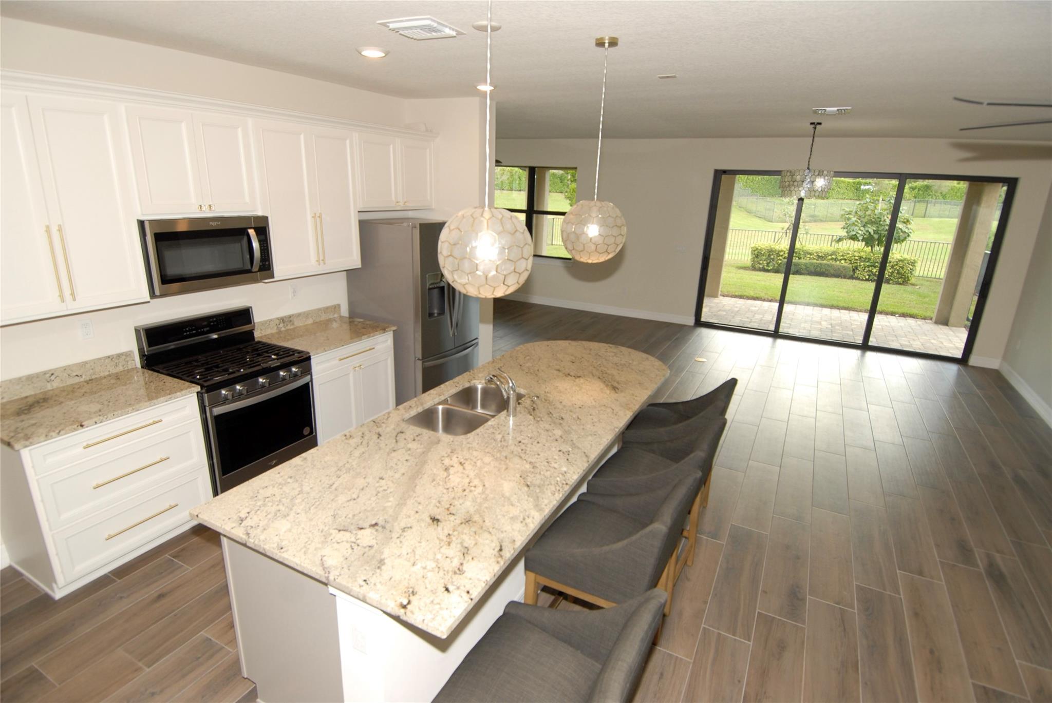 Oak Tree Prop Redev - Residential Lease