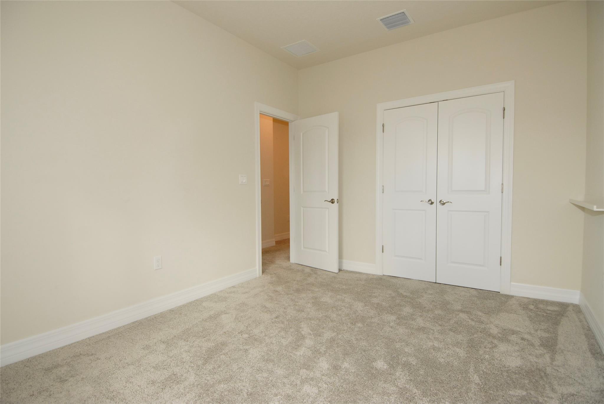 Oak Tree Prop Redev - Residential Lease