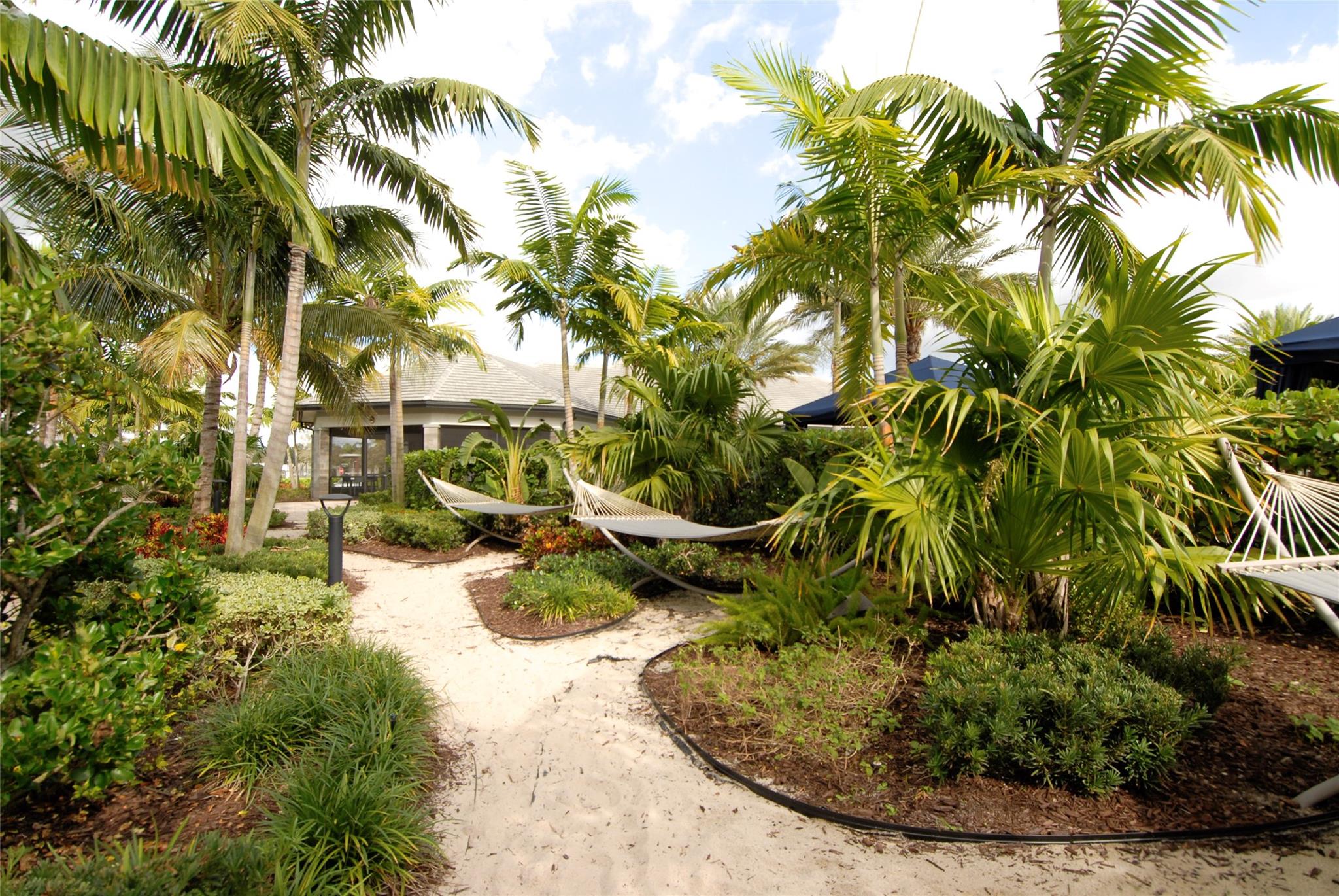 Oak Tree Prop Redev - Residential Lease