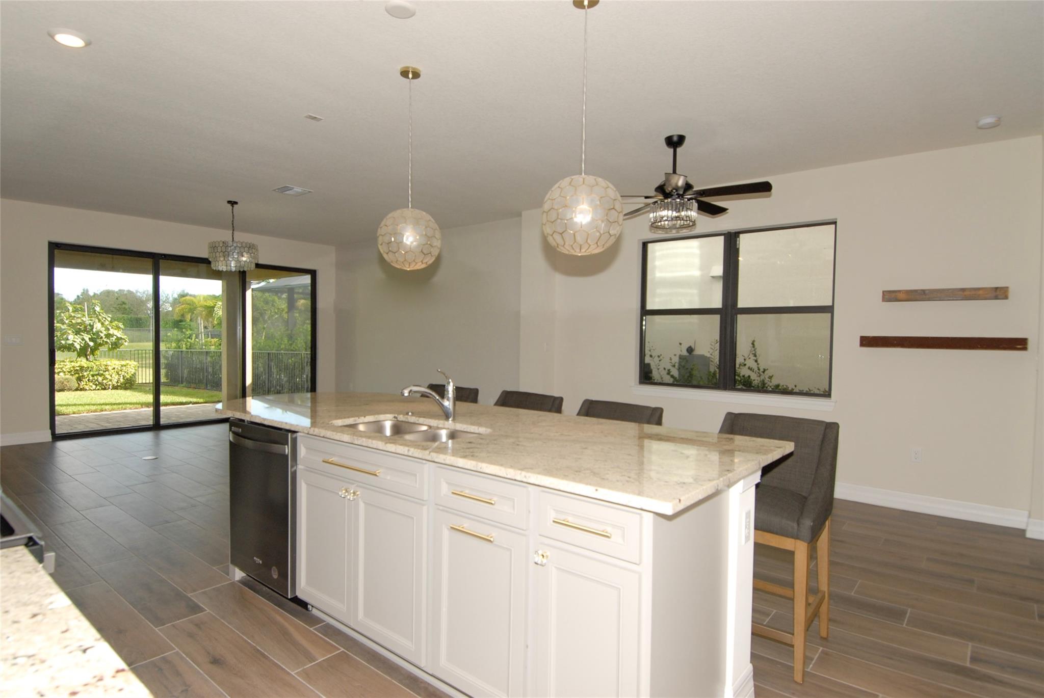 Oak Tree Prop Redev - Residential Lease