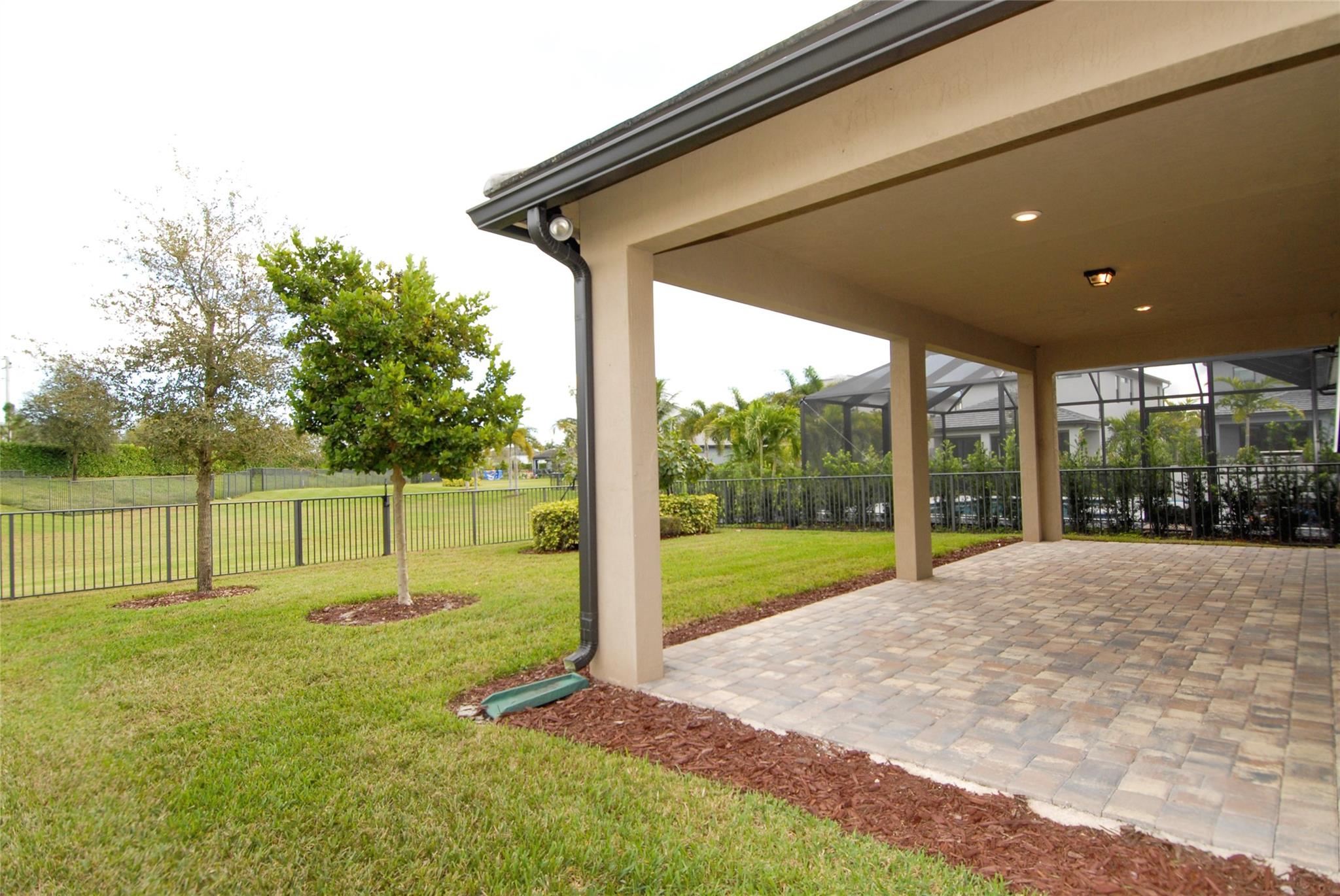 Oak Tree Prop Redev - Residential Lease