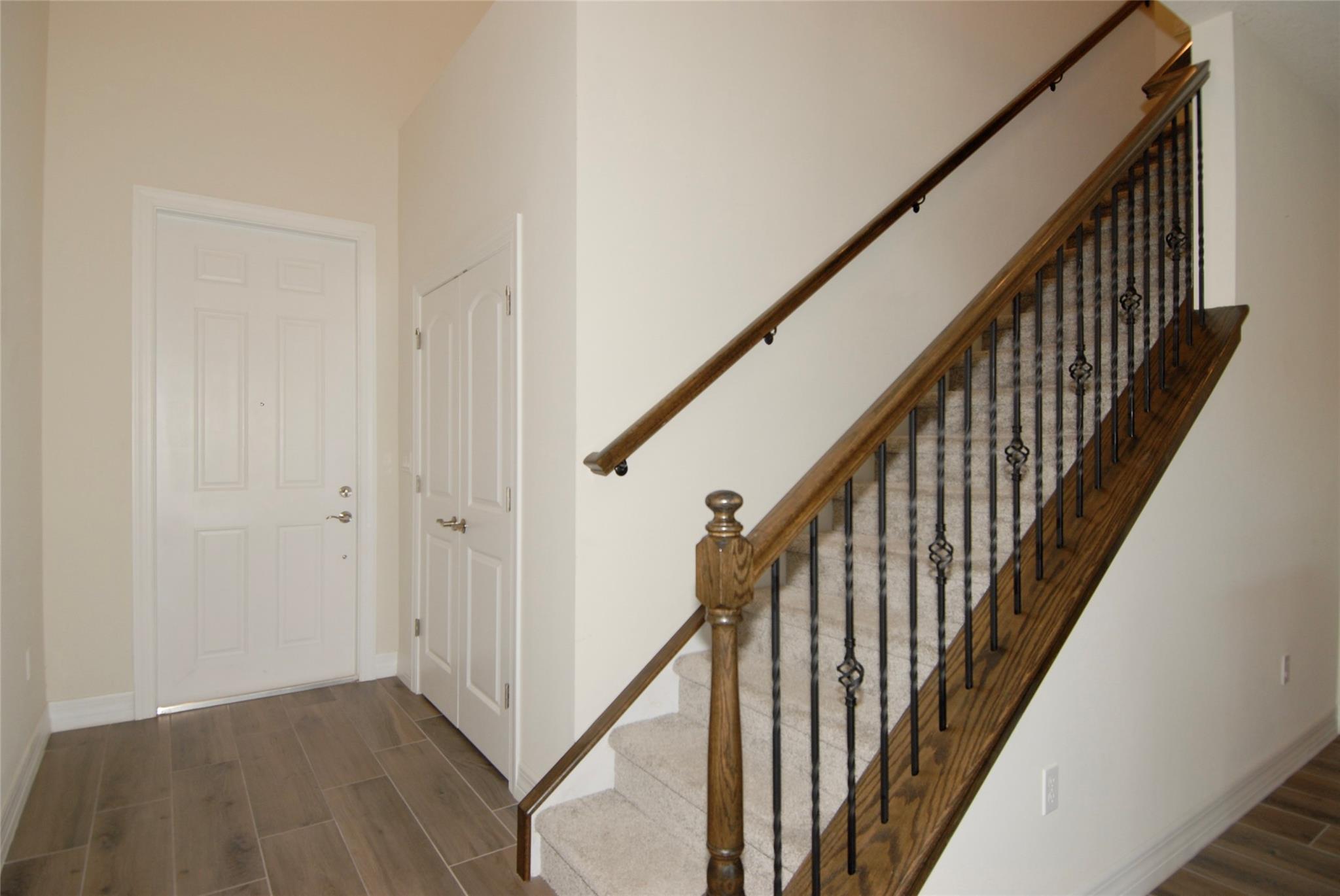 Oak Tree Prop Redev - Residential Lease