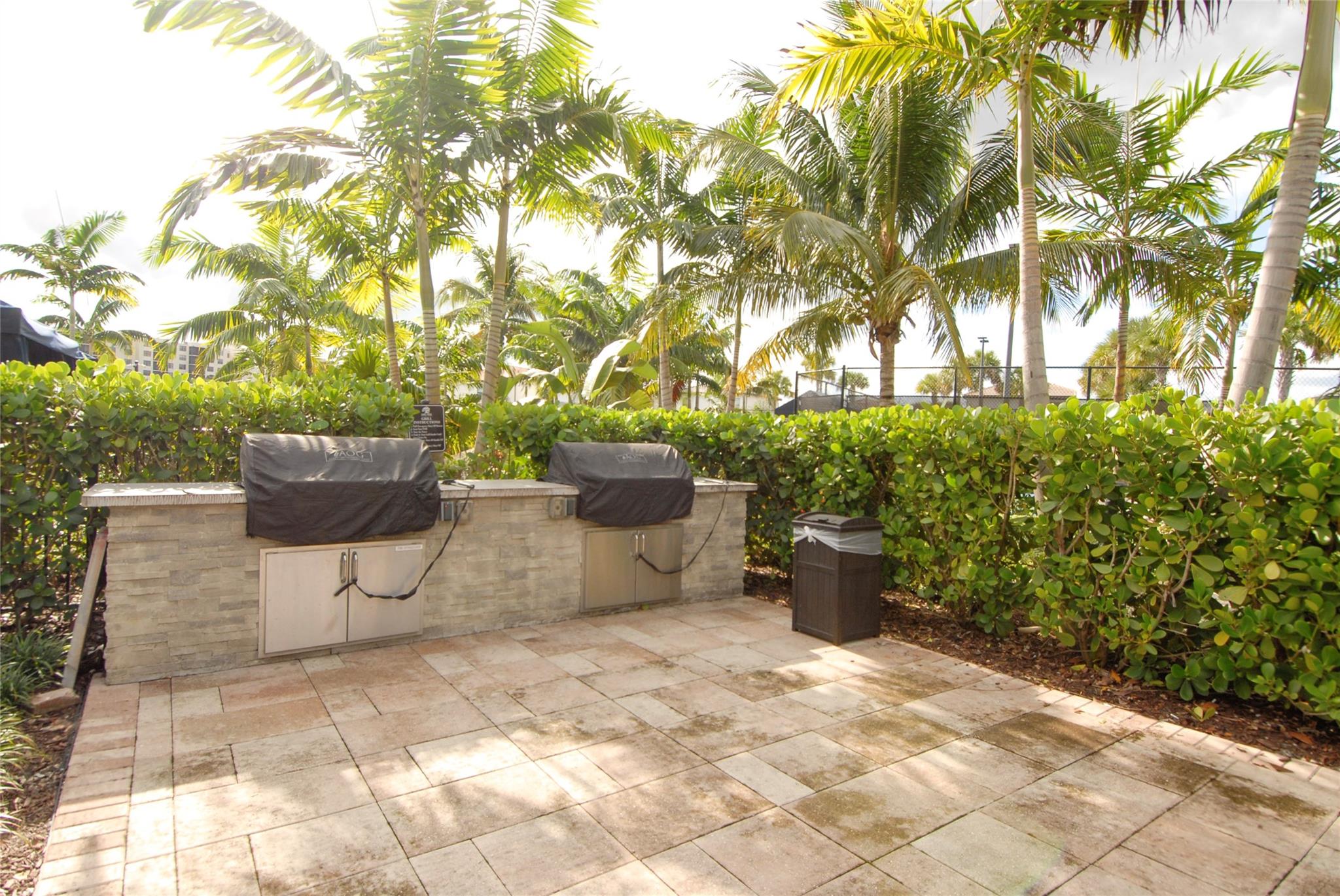 Oak Tree Prop Redev - Residential Lease