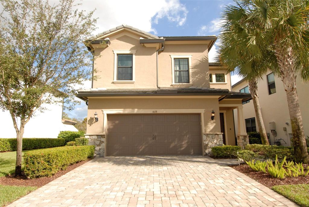 Photo of 4628 Pinehurst Trl, Fort Lauderdale, FL 33309 (MLS # F10540952)