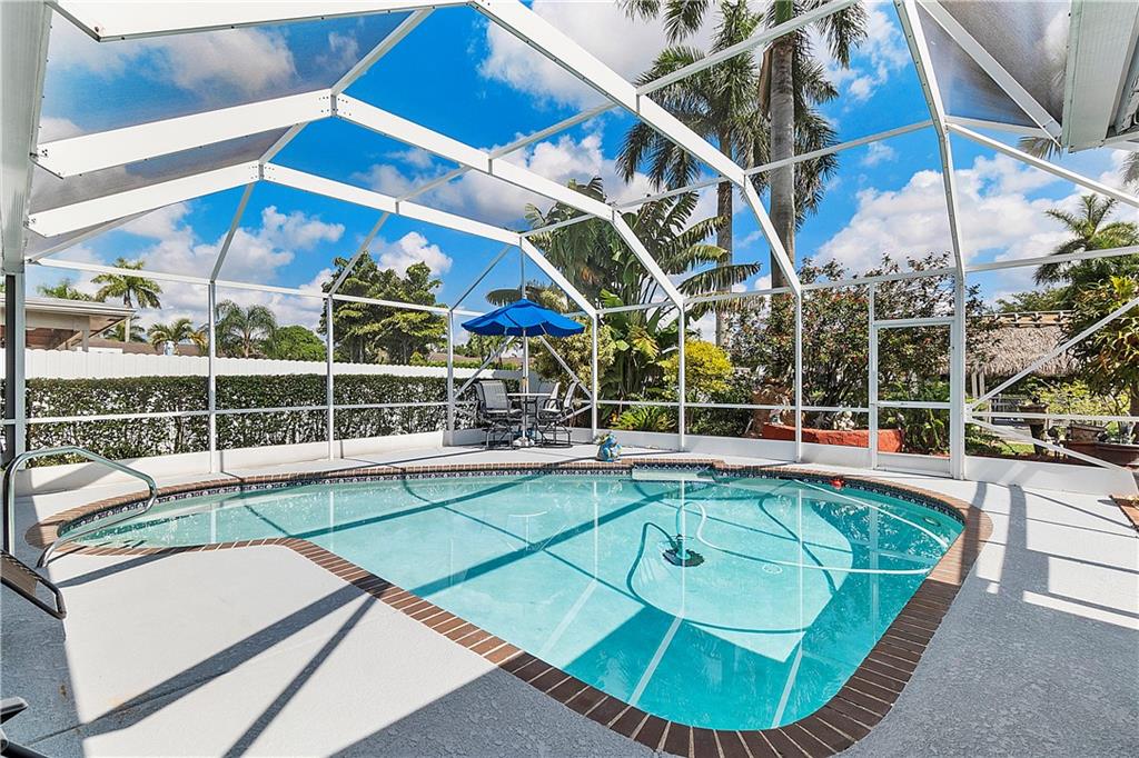 ORANGE TREE - Residential