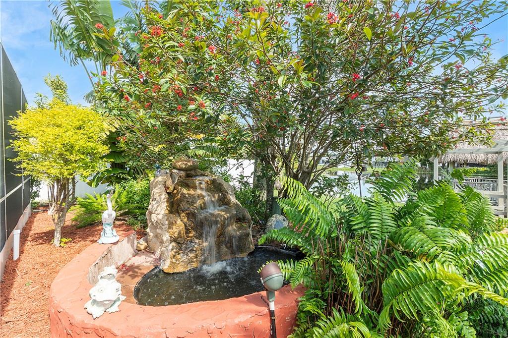 ORANGE TREE - Residential