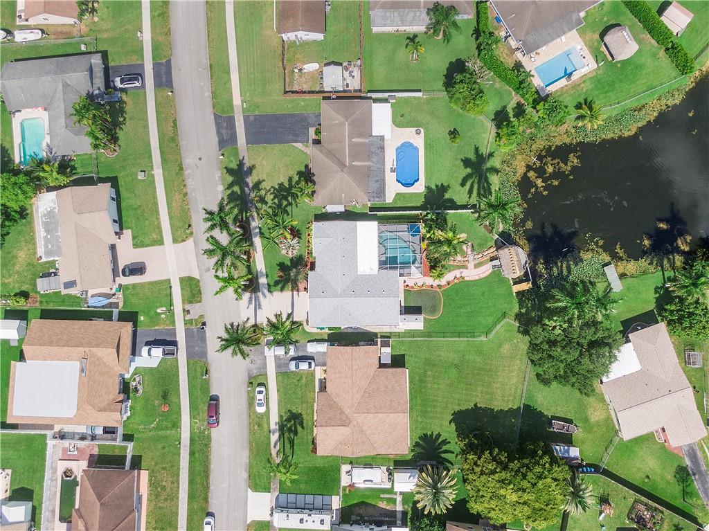 ORANGE TREE - Residential