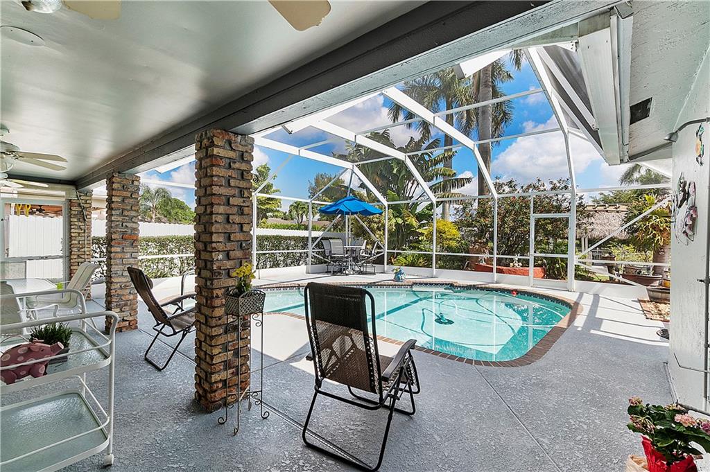 ORANGE TREE - Residential