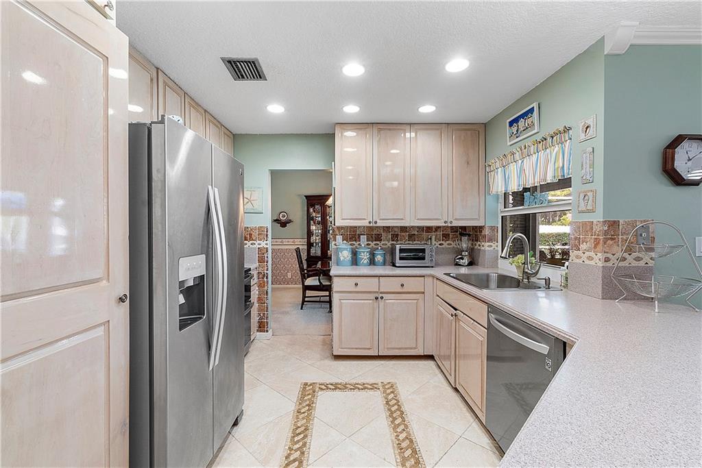 ORANGE TREE - Residential