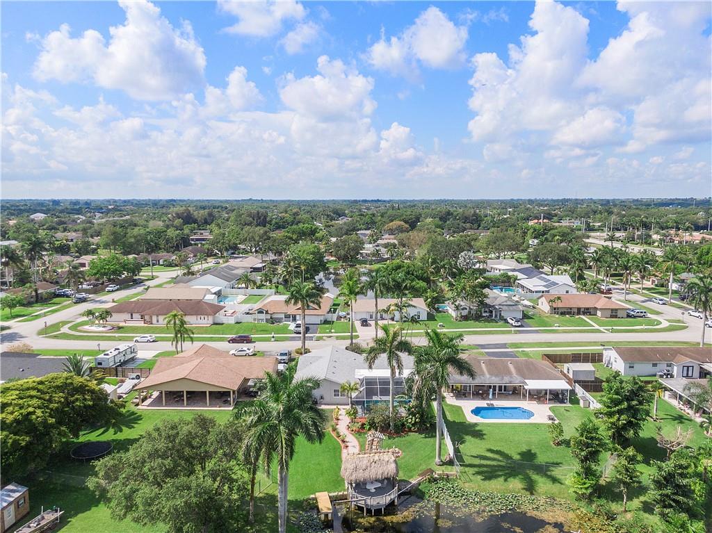 ORANGE TREE - Residential