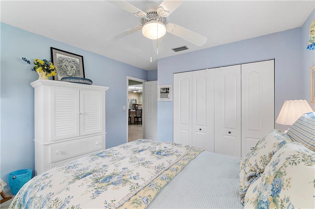 ORANGE TREE - Residential