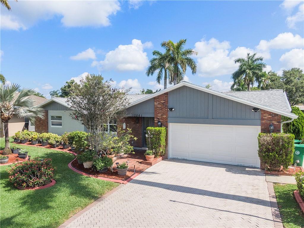 ORANGE TREE - Residential