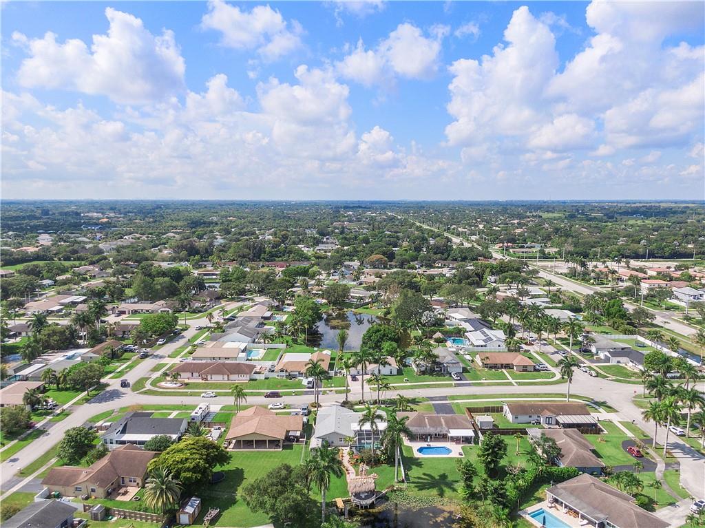 ORANGE TREE - Residential