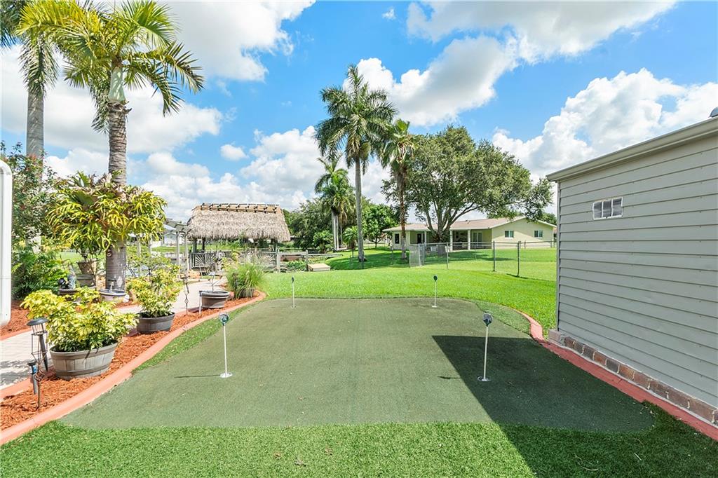 ORANGE TREE - Residential