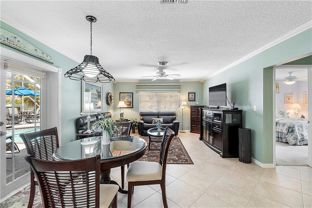 ORANGE TREE - Residential