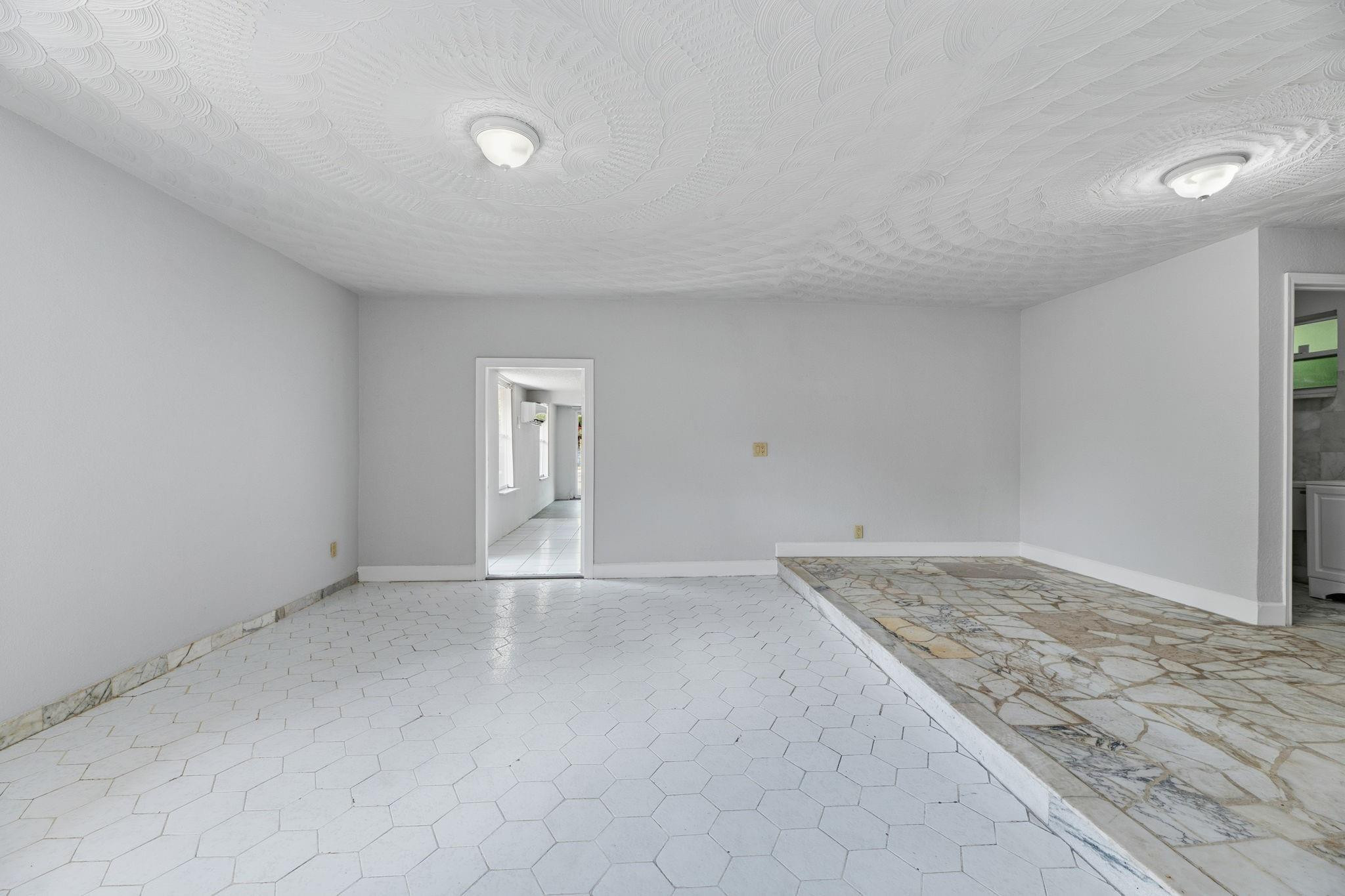 Hollywood Beach Heights S - Residential