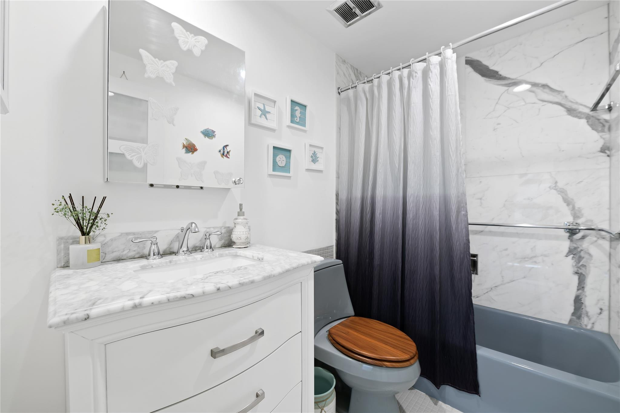 Coral Ridge Towers East - Residential