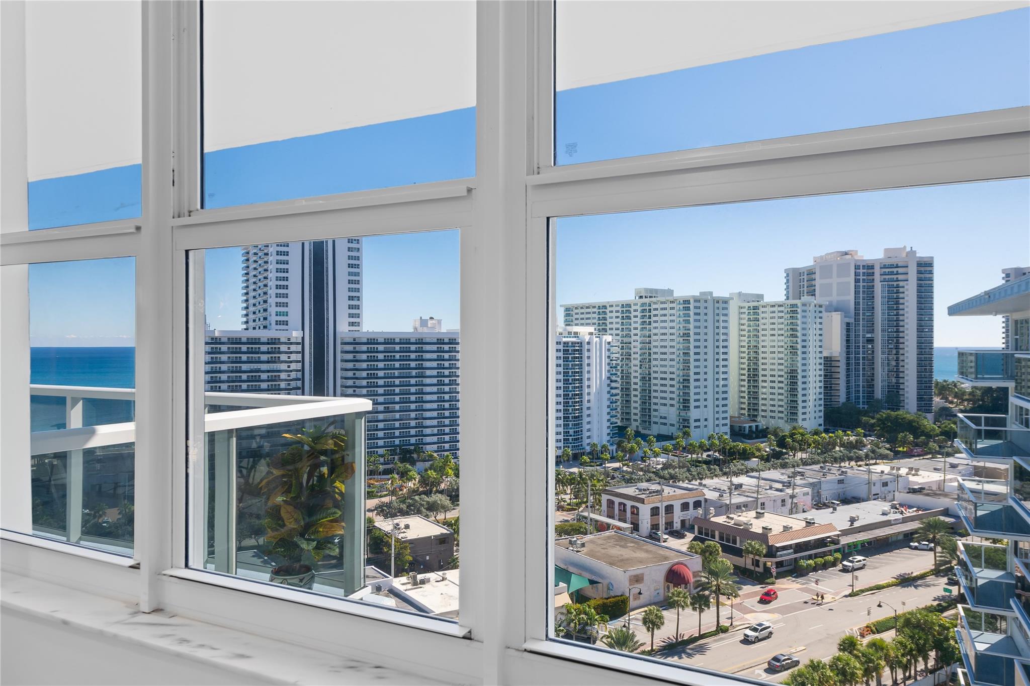 Coral Ridge Towers East - Residential