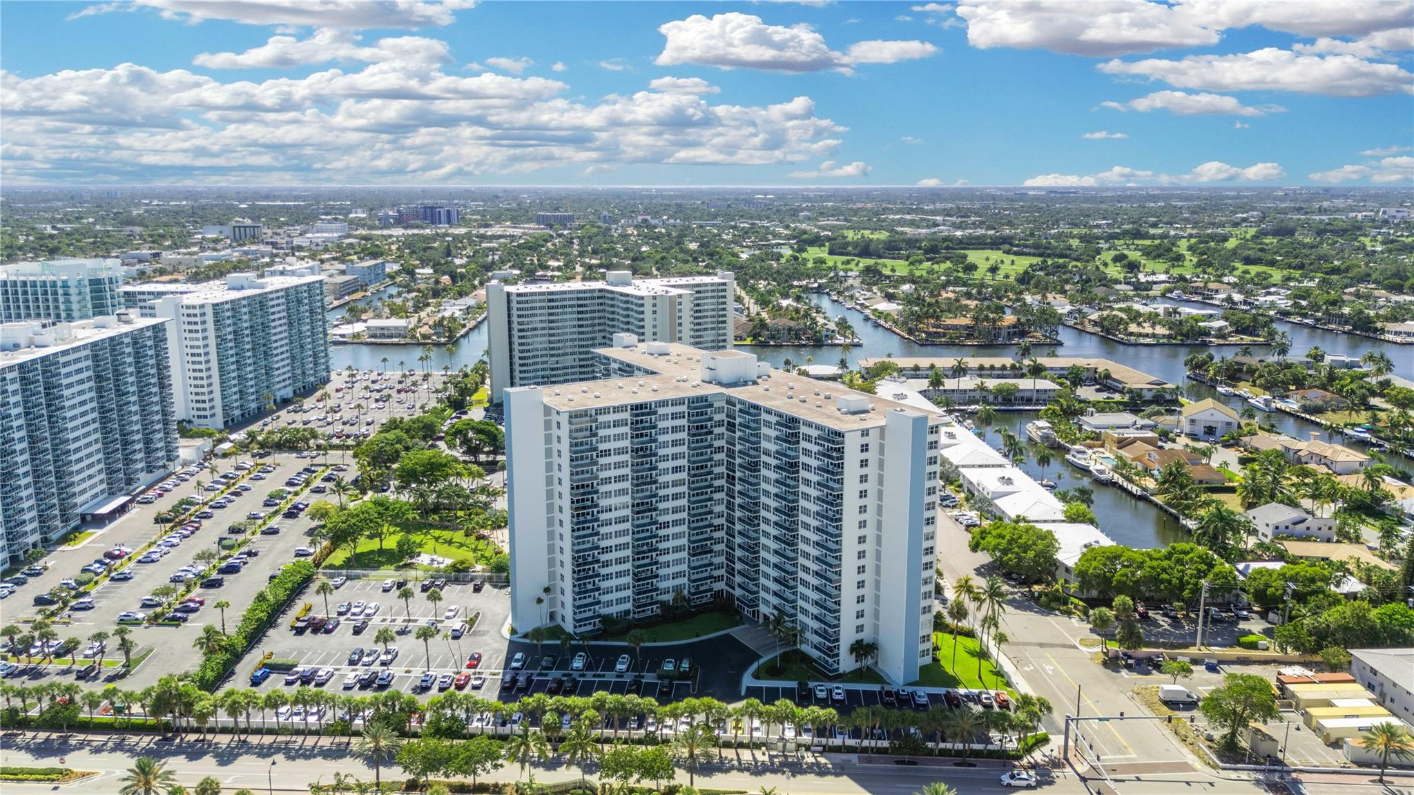 Coral Ridge Towers East - Residential