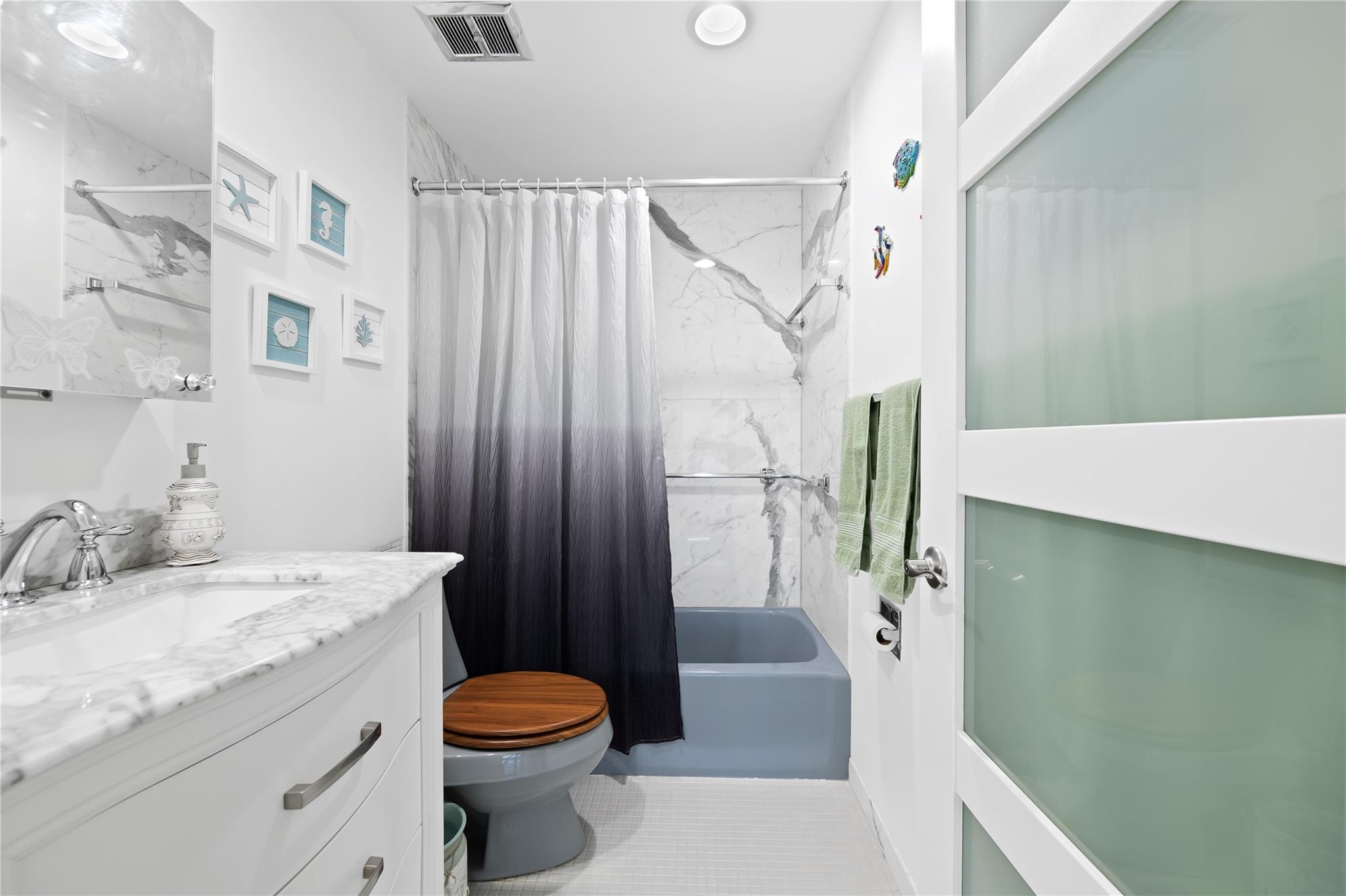 Coral Ridge Towers East - Residential