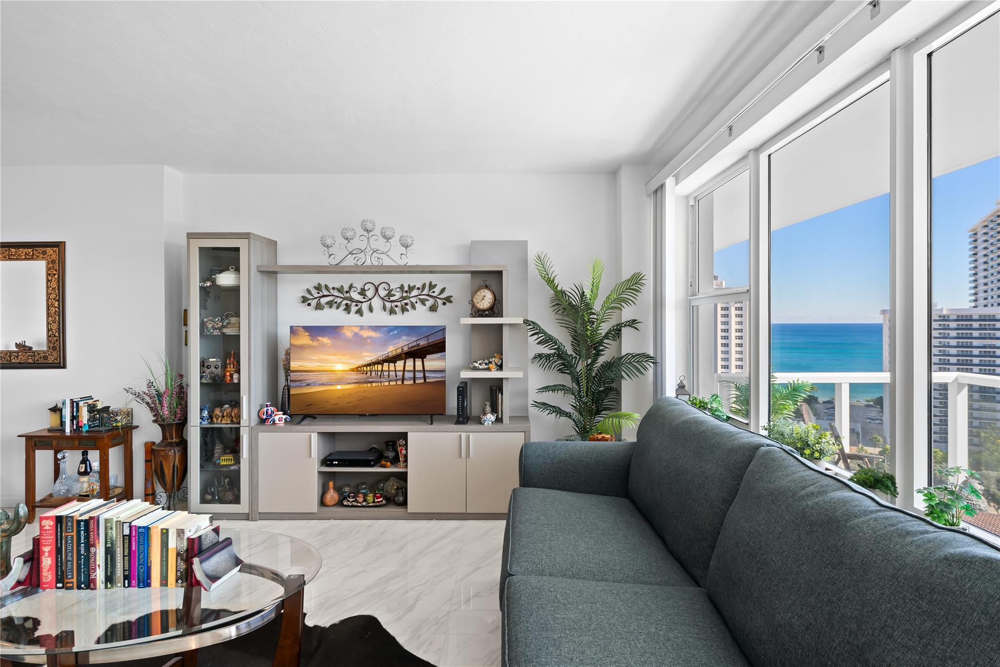 Coral Ridge Towers East - Residential