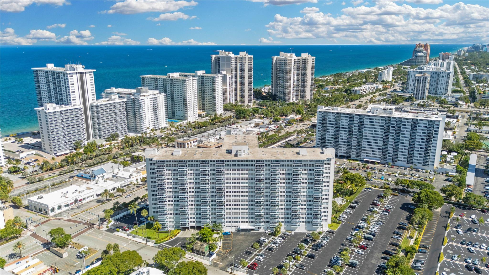 Coral Ridge Towers East - Residential