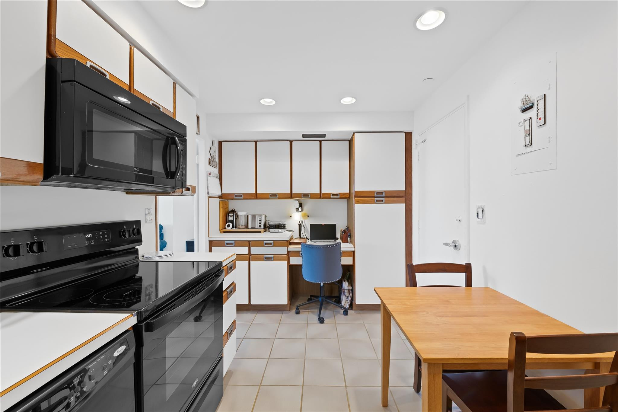 Coral Ridge Towers East - Residential