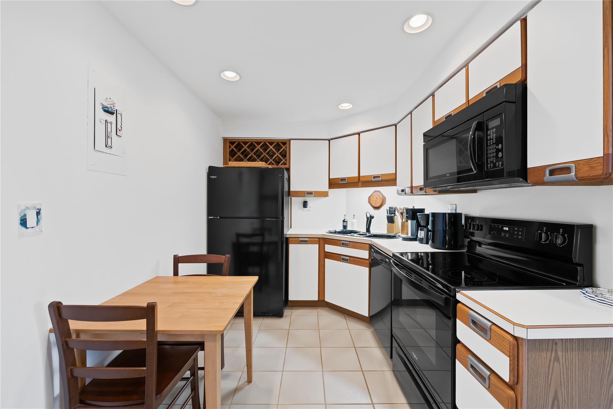 Coral Ridge Towers East - Residential