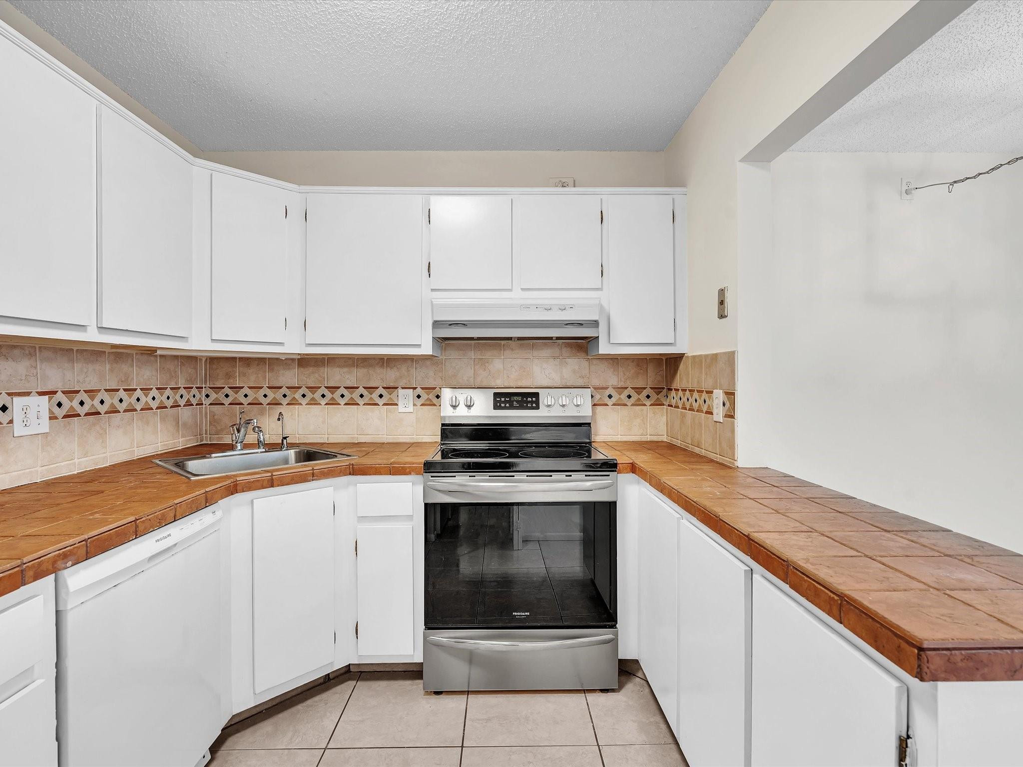 PINE RIDGE SOUTH - Residential