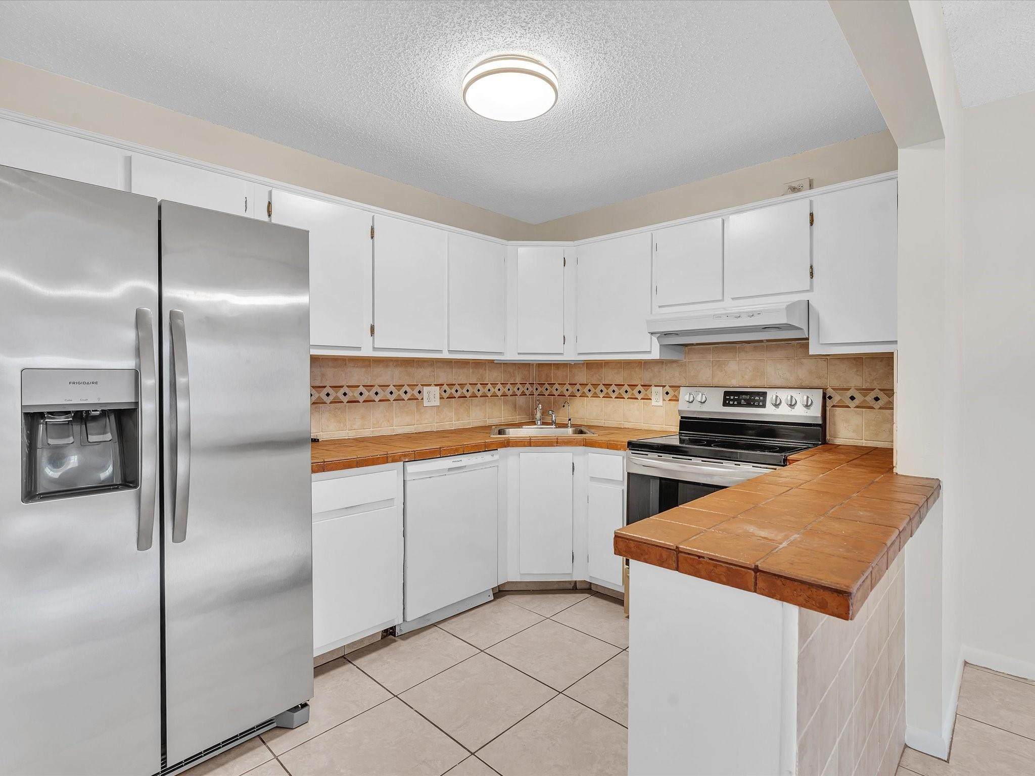 PINE RIDGE SOUTH - Residential